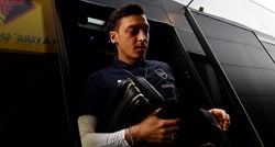 Guardian: Özil bira gdje će nastaviti karijeru, ima dvije opcije