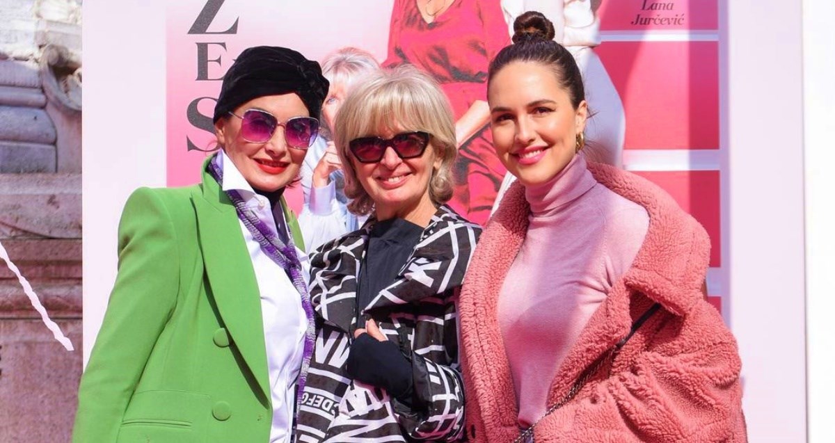 Nasmijana Leonarda Boban prošetala špicom i pozirala s poznatim Hrvaticama