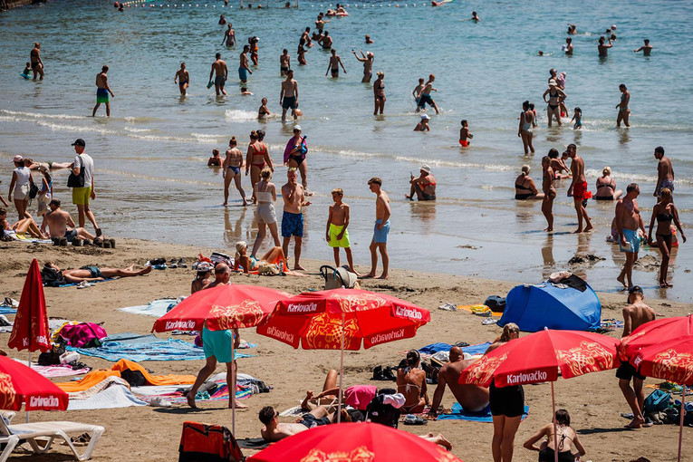 CA otkazuje letove, Hormuz i dalje blokiran... Što će biti s našim turizmom?