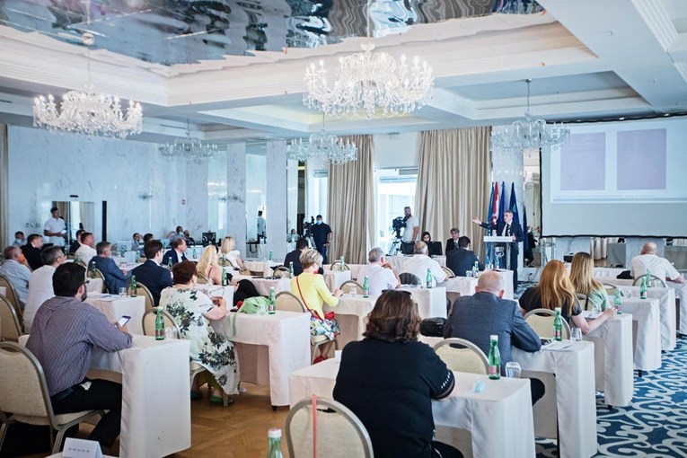 PGŽ uvodi pravo biranja jednog člana srpske nacionalne manjine u skupštinu