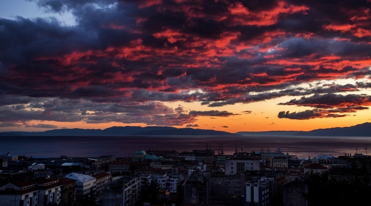 Jučerašnji zalazak sunca nad Rijekom bio je pravi spektakl