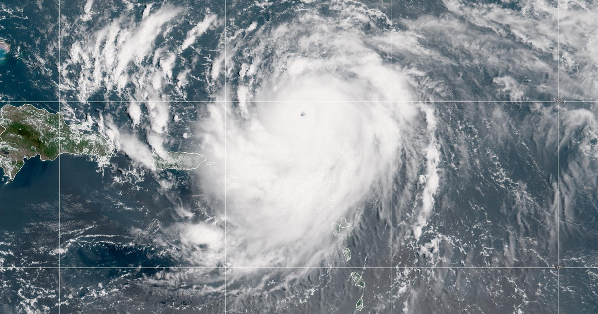 Uragan pete kategorije prijeti američkoj obali. Očekuje se da će dodatno ojačati