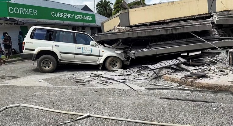 VIDEO Potres od 7.3 po Richteru pogodio Vanuatu. "Vidio sam tijela po ulicama"