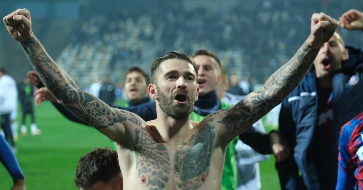Hajduk je imao sreće. Rijeka je igrala s igračem više