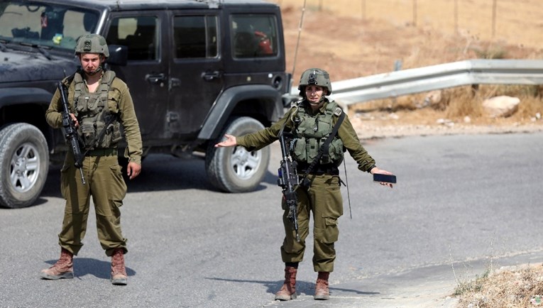 Palestinci pucali na bus s izraelskim vojnicima, šest ranjenih