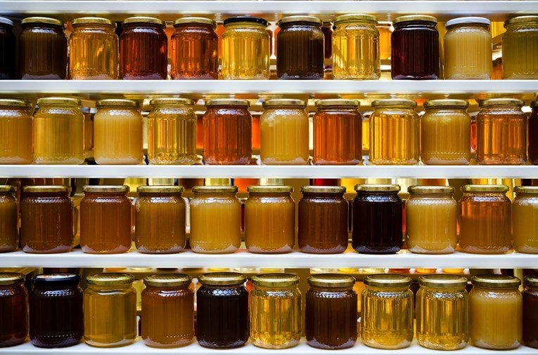 Na tržnici u Zagrebu razotkriven lažni med. Kako ga prepoznati?