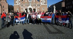 FOTO I VIDEO Hrvatski i srpski navijači u Szegedu piju gemište uoči utakmice