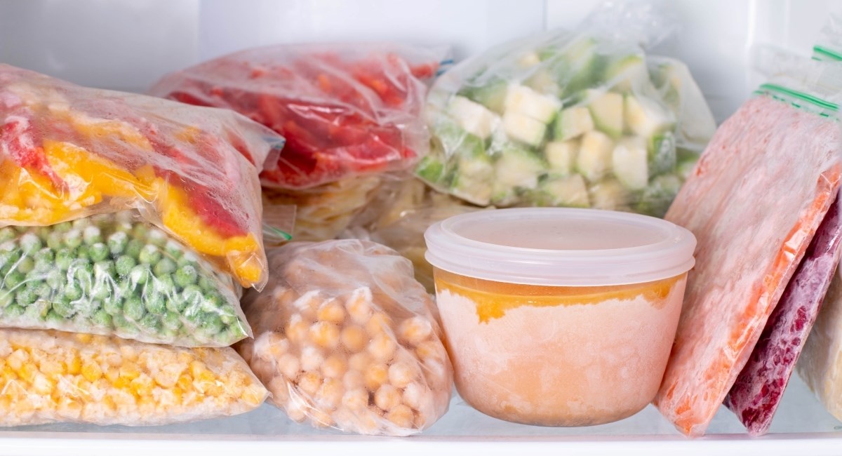 Spas za pretrpani zamrzivač: 10 trikova za savršenu organizaciju hrane