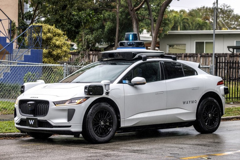 Waymo najavio pokretanje robotaksija u Tokiju