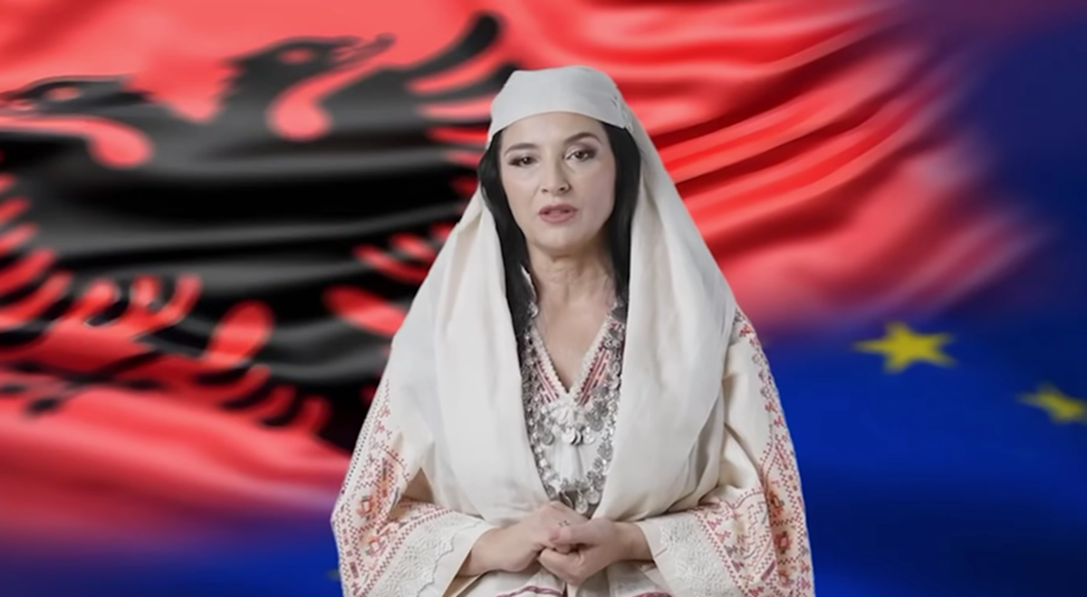 VIDEO AI generirana ministrica prvi put se obratila albanskom parlamentu
