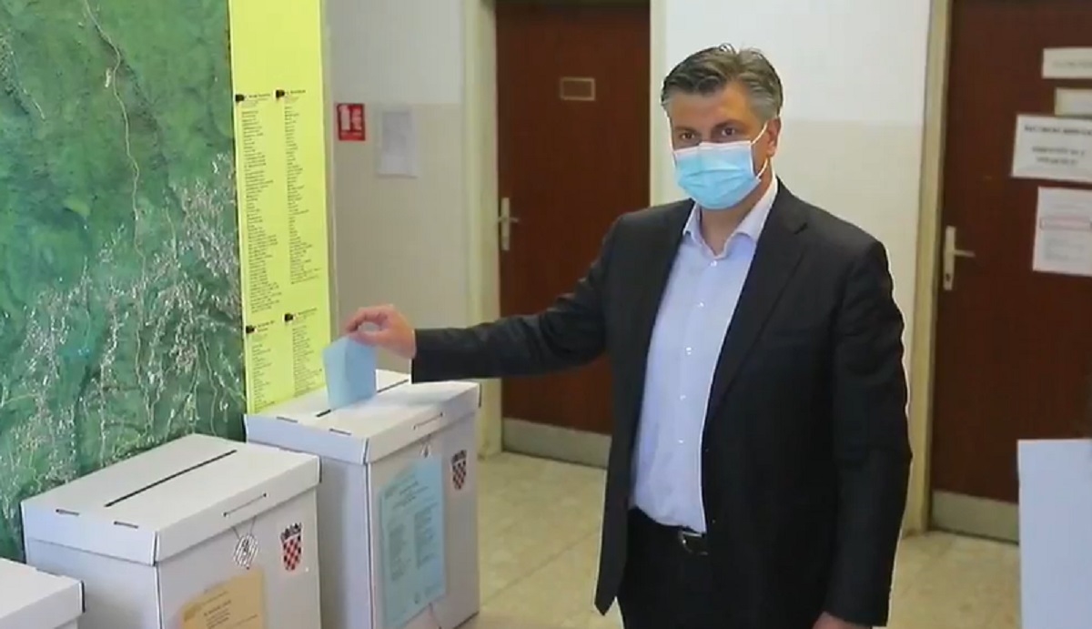 VIDEO Plenković glasao