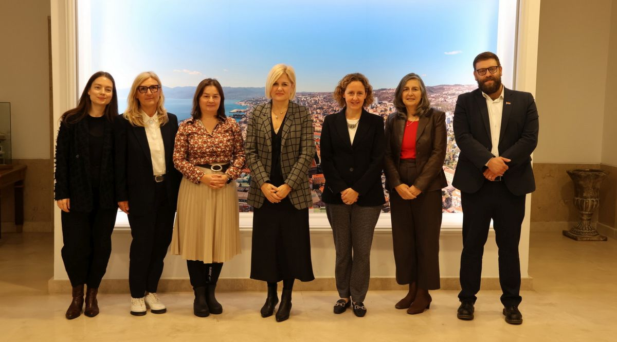 Sastale se Rinčić i Obuljen Koržinek. Razgovarale i o brodu Galeb