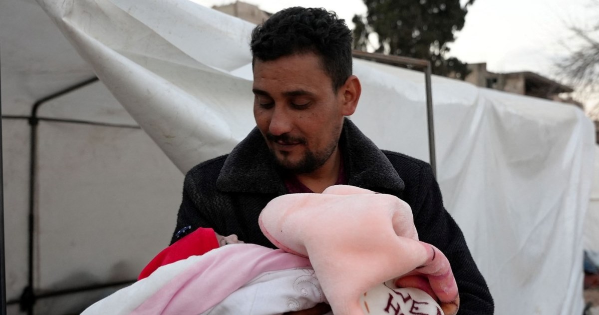 Beba rođena pod ruševinama u Siriji stigla je u dom svojih rođaka. Dobila i novo ime