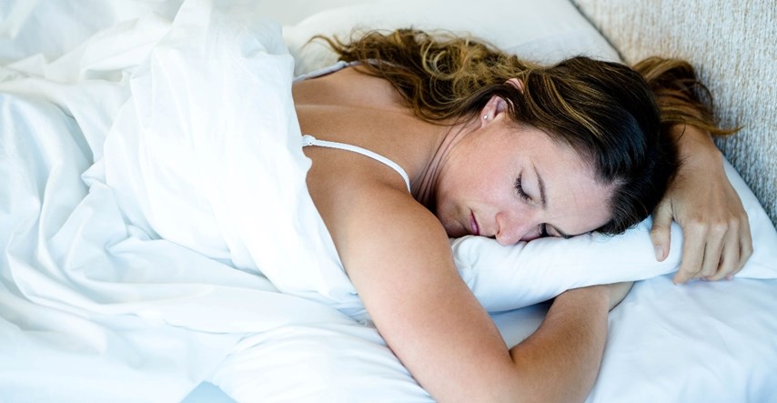 Kiropraktičar upozorava: Nikada ne biste trebali spavati u ovom položaju