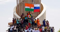 Pristaše puča u Nigeru napale zgradu francuske ambasade. Izvješena ruska zastava