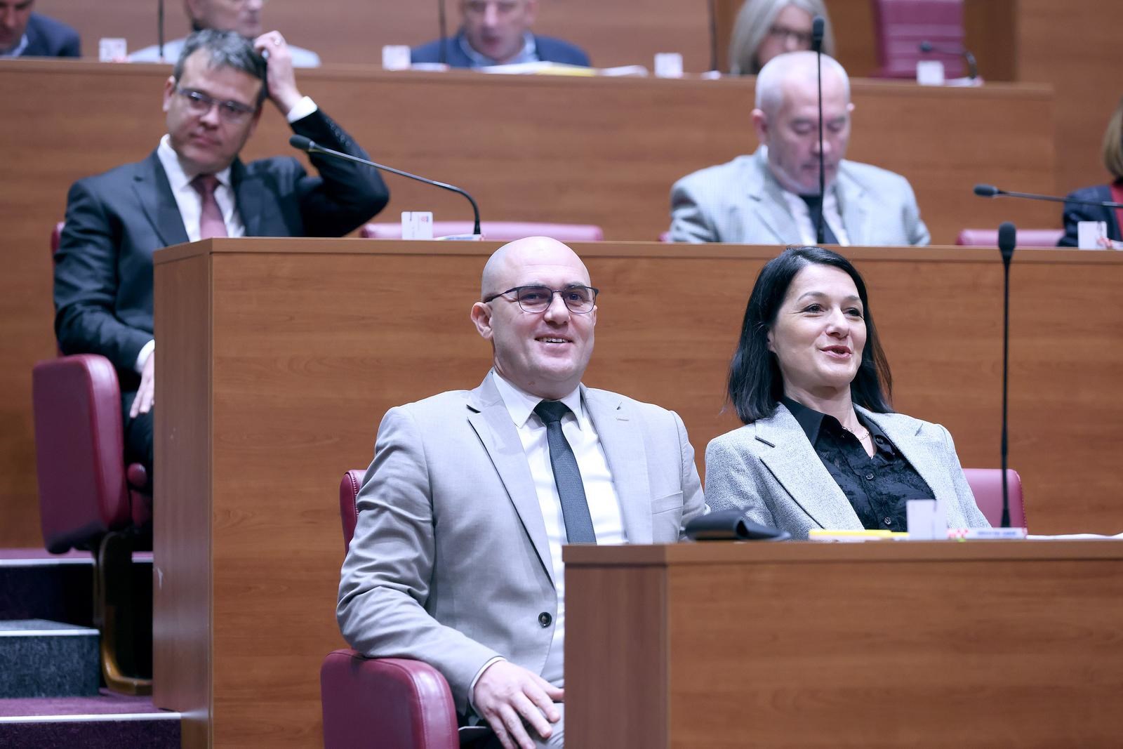 Sabor usred krize vlasti glasa o novom ministru. Benčić rekla što će napraviti Dabro