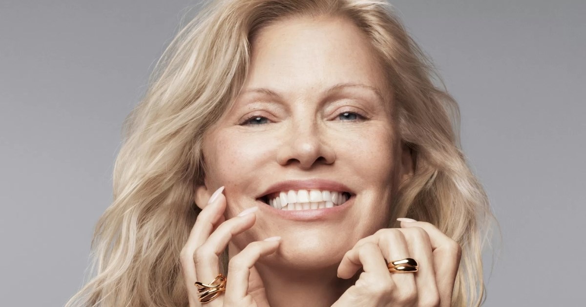 Pamela Anderson zvijezda je nove kampanje brenda nakita Pandora