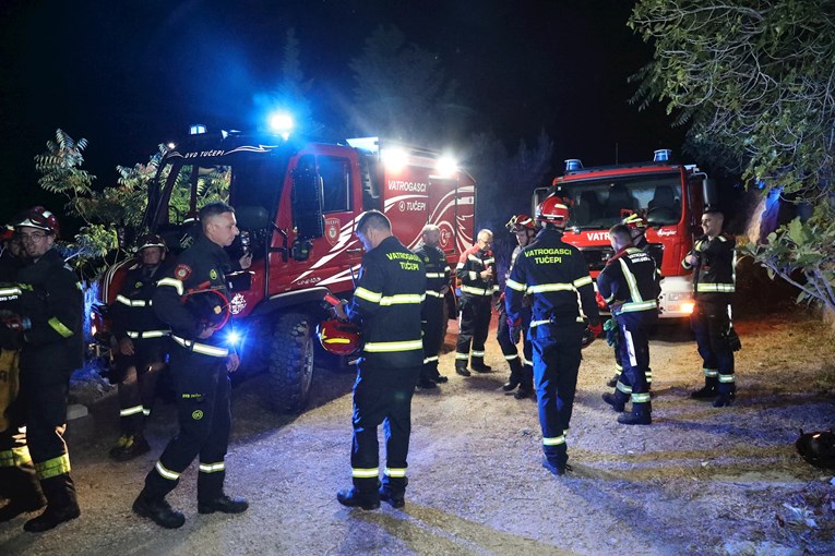 Čini se da netko serijski podmeće požare kod Makarske. Uvode se noćne patrole