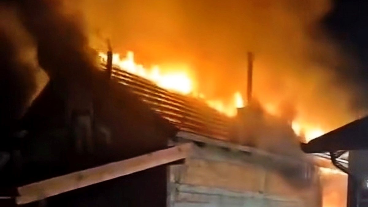 Djeca poginula na katu, zapalile se stepenice. Vatrogasci odgovorili mještanima