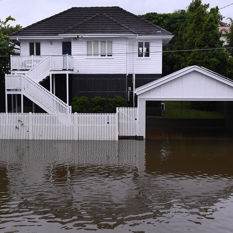 230 tisuća kućanstava u Australiji još bez struje. Tisuće u opasnosti od poplava