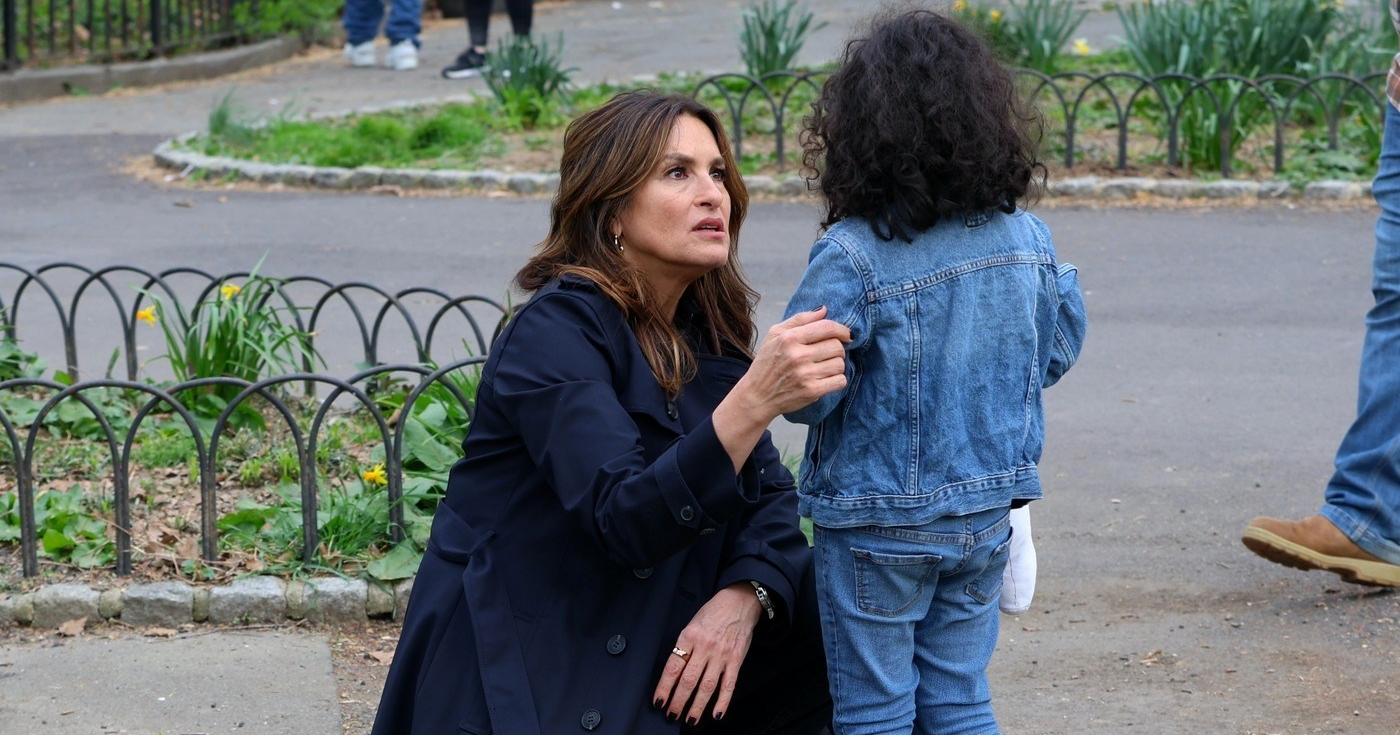 Mariska Hargitay pomogla izgubljenoj curici koja je mislila da je ona prava policajka