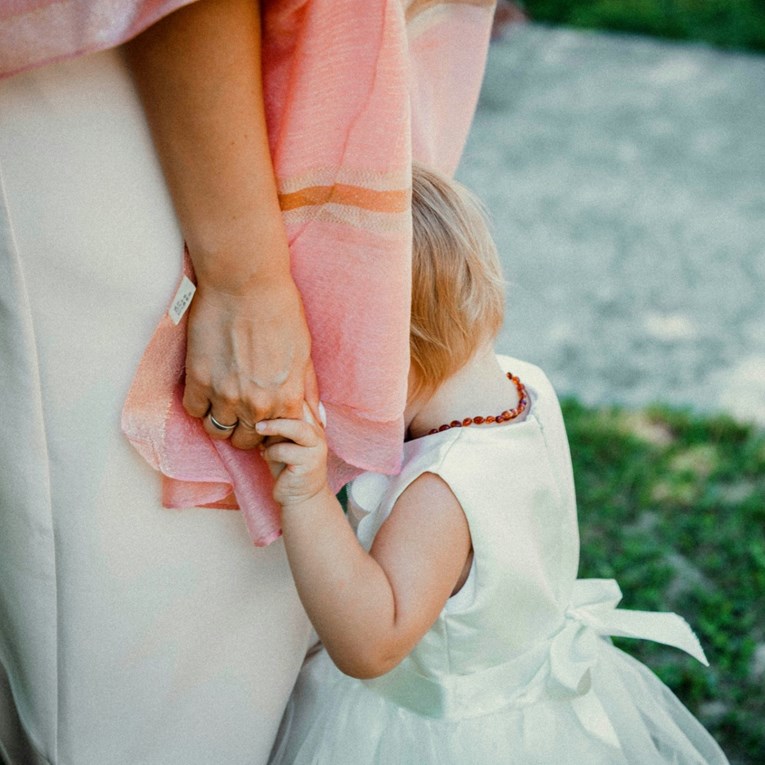 Kako pomoći djeci da se oslobode sramežljivosti: Donosimo četiri učinkovita savjeta