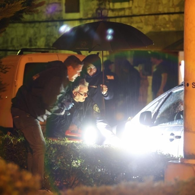 Napadač iz Kaštela terorizira susjede, jednog udario drškom sjekire. Stricu prijetio