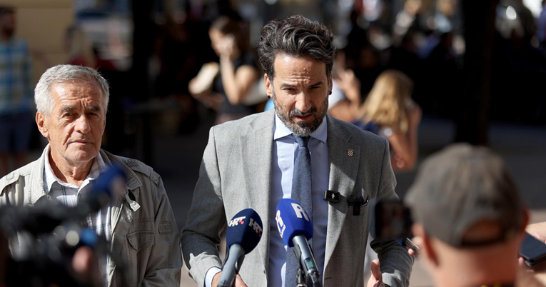 Miletić: Nikad se nećemo odreći pozdrava "Za dom spremni"