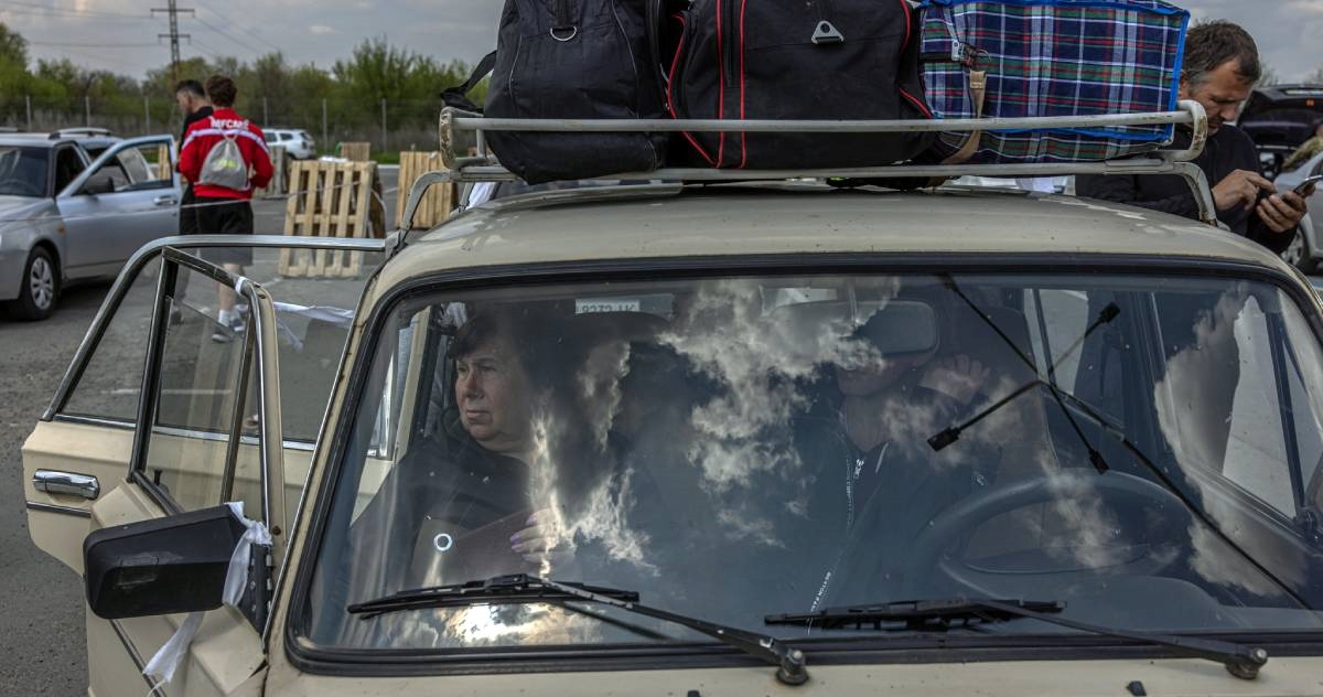 Rusi zaustavili evakuacijski konvoj od 400 automobila, u njima žene i djeca