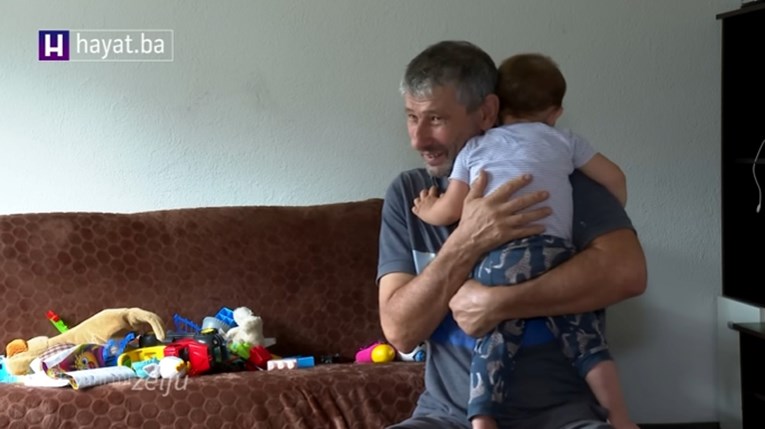 Djed iz BiH brine o četvero unučadi koju su napustili njegov sin i snaha