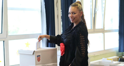 Ava Karabatić glasala na izborima
