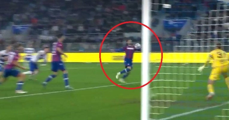 Snimke prikazuju jedno, fotografija drugo. Je li Hajdukov gol trebao biti poništen?