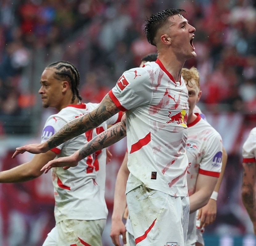 Manchester United uključio se u borbu za Šeška