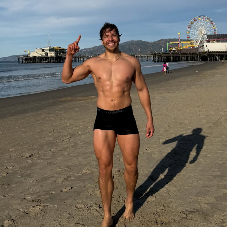 Sin Arnolda Schwarzeneggera pobijedio na svom prvom bodybuilding natjecanju