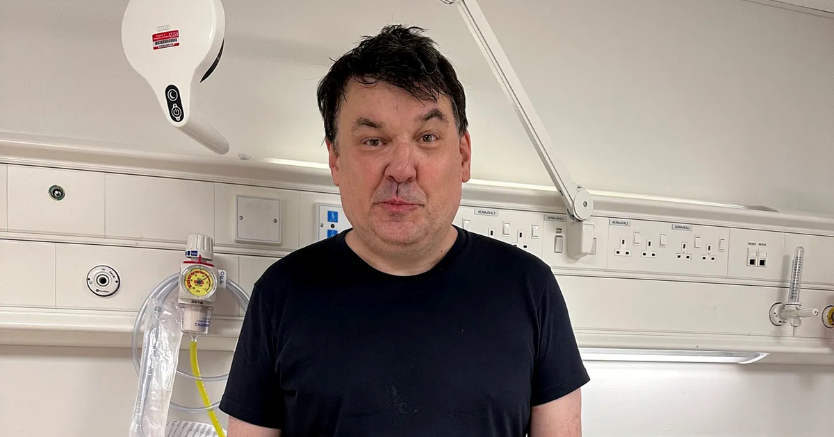 TV scenarist uhićen na aerodromu u Londonu zbog objava o transrodnim osobama