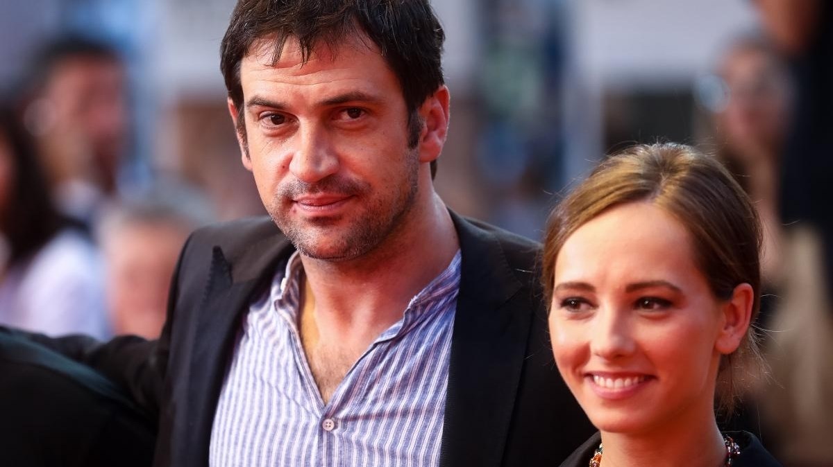 Tko je cura Gorana Bogdana? Prelijepa glumica snimala je i eksplicitne scene