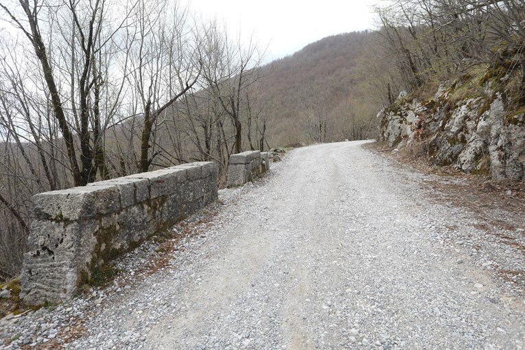 Majstorska cesta uskoro bi mogla biti obnovljena. "To je važno za turizam na Velebitu"