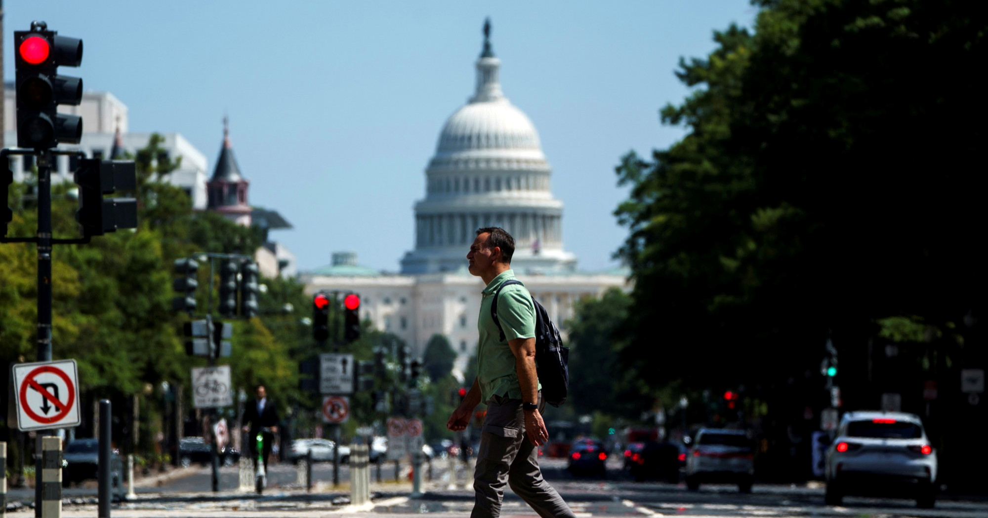 FT: Američke tvrtke usporile su zapošljavanje nakon što su uvedene Trumpove carine