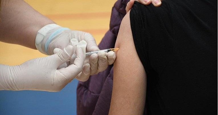 Ministarstvo predložilo da se novinari uvrste u prioritetnu skupinu za cijepljenje