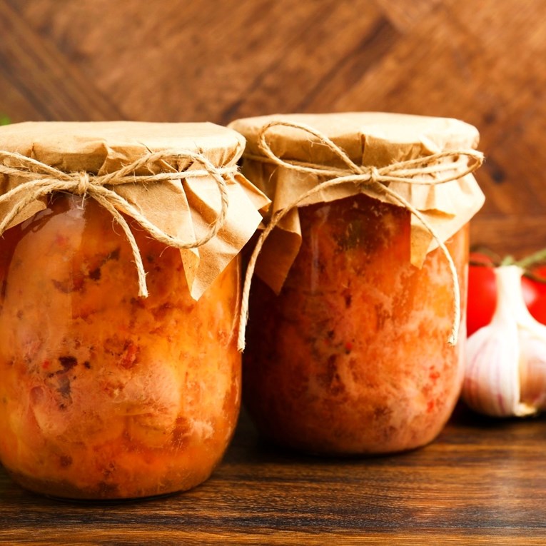 Bake su znale: Kako se meso čuvalo bez struje, a bilo je prefino