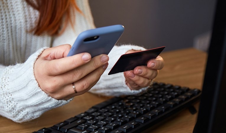 Širi se nova prevara SMS-om, Zagrebačka banka objavila upozorenje