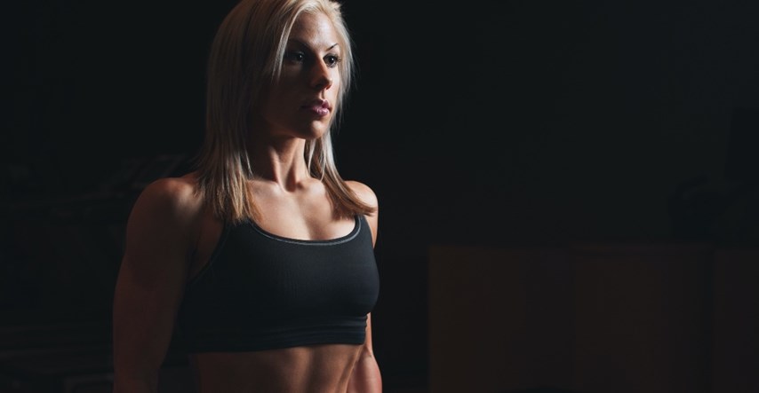 Ove tri vježbe bolje su za trbuh od trbušnjaka, kaže CrossFit sportašica