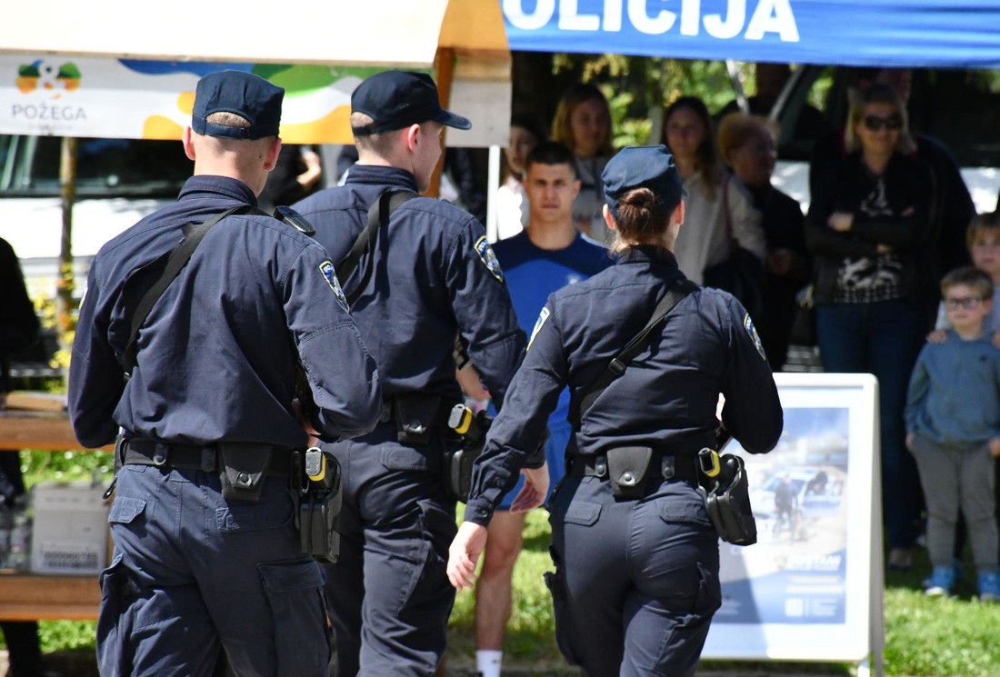 Poslovi raspoređeni po IQ-u. Gdje spadaju policajci, gdje birokrati...