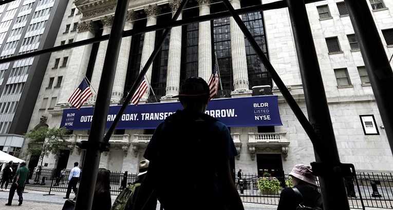 Wall Street treći dan zaredom probija rekorde