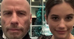 Travolta neutješan nakon smrti supruge, objavio dosad neviđene obiteljske fotografije