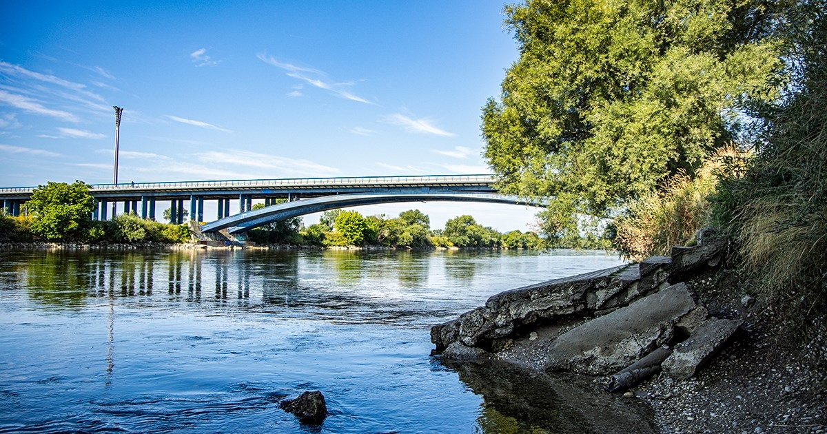 Ovo je bila tajna baza jugo milicije uz Savu u Zagrebu. Pogledajte što je ostalo