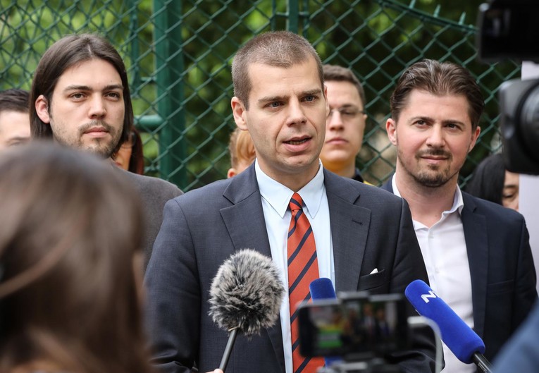 Opet uhićen profesor s Ekonomije. Studentica ga prijavila za spolno uznemiravanje