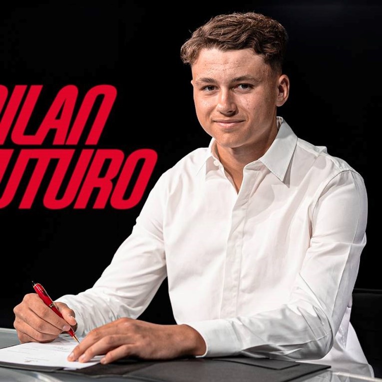 Mladi napadač Dinama otišao u Milan