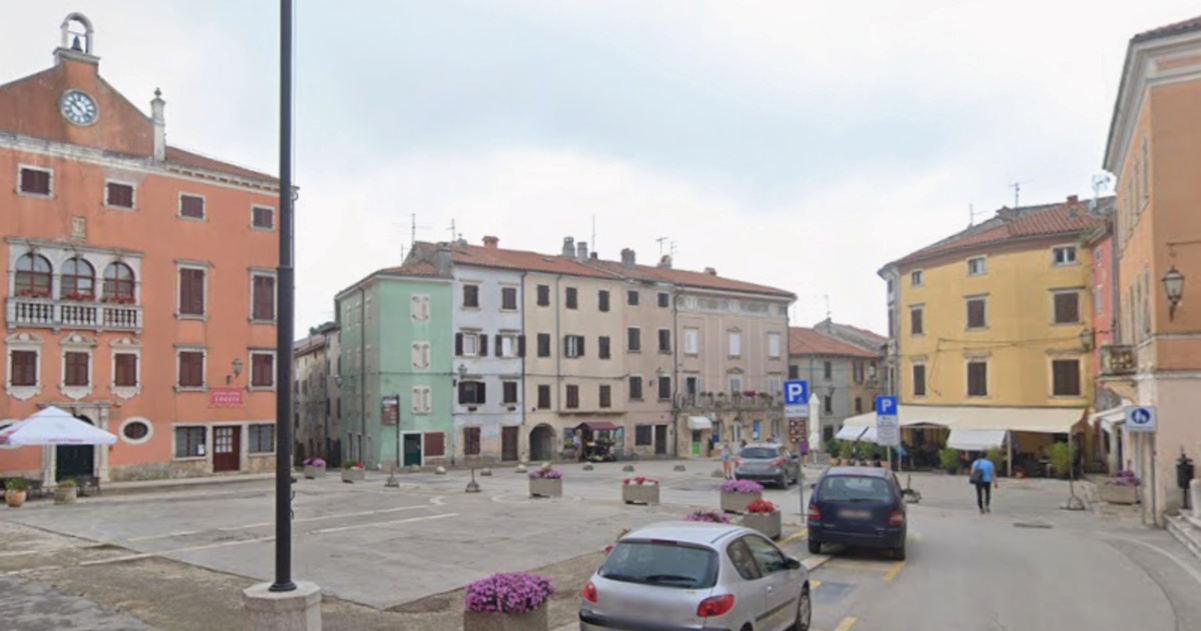 Tučnjava u Vodnjanu. Mladić (21) napadnut elektrošokerom