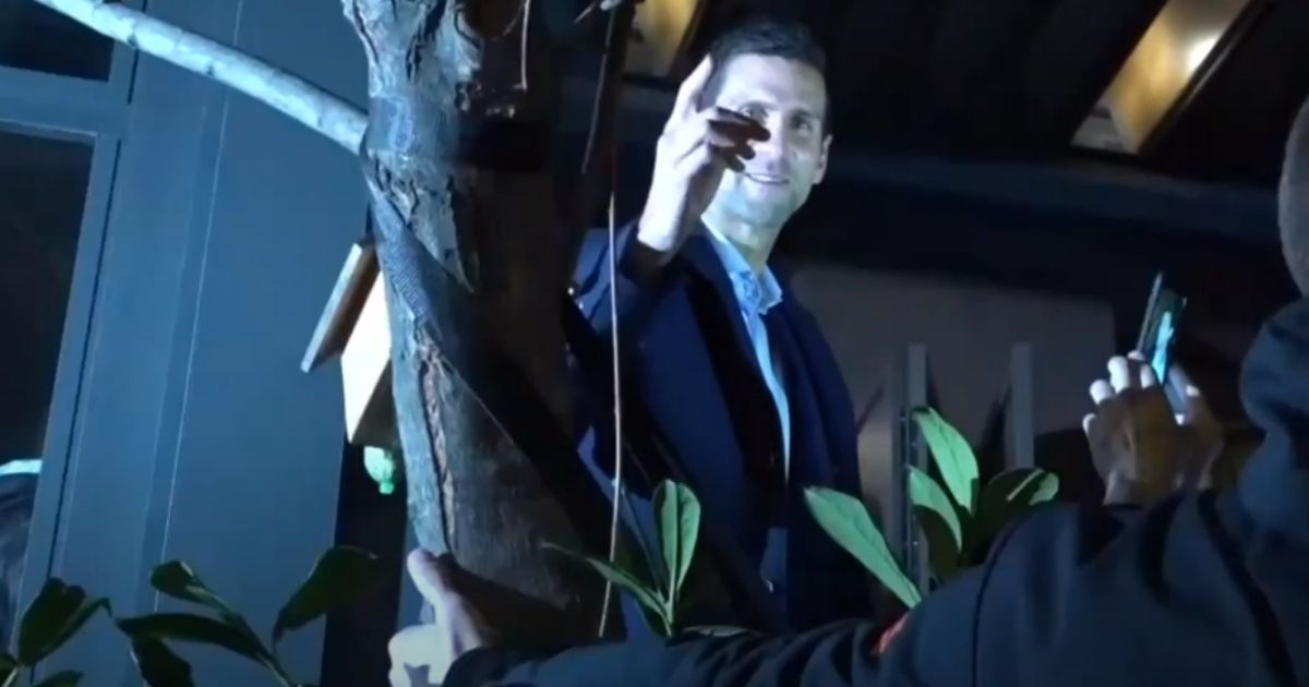 Đoković srušio rekord pa zapjevao patriotsku srpsku pjesmu na fešti u Beogradu